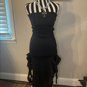 Urban Revivo Elegant Black ruffle Dress XS